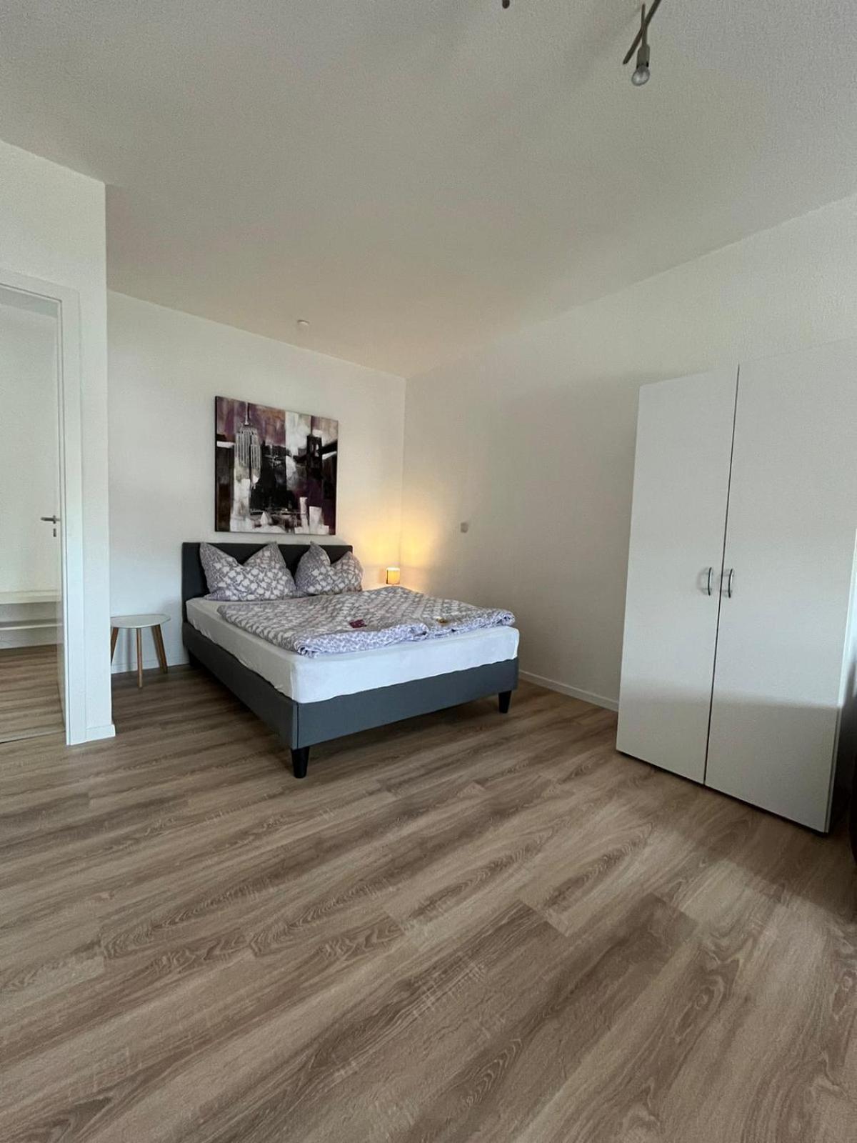 1 Raum Dachgeschosswohnung In Ruhiger Lage Limabach - Oberfrohna エクステリア 写真