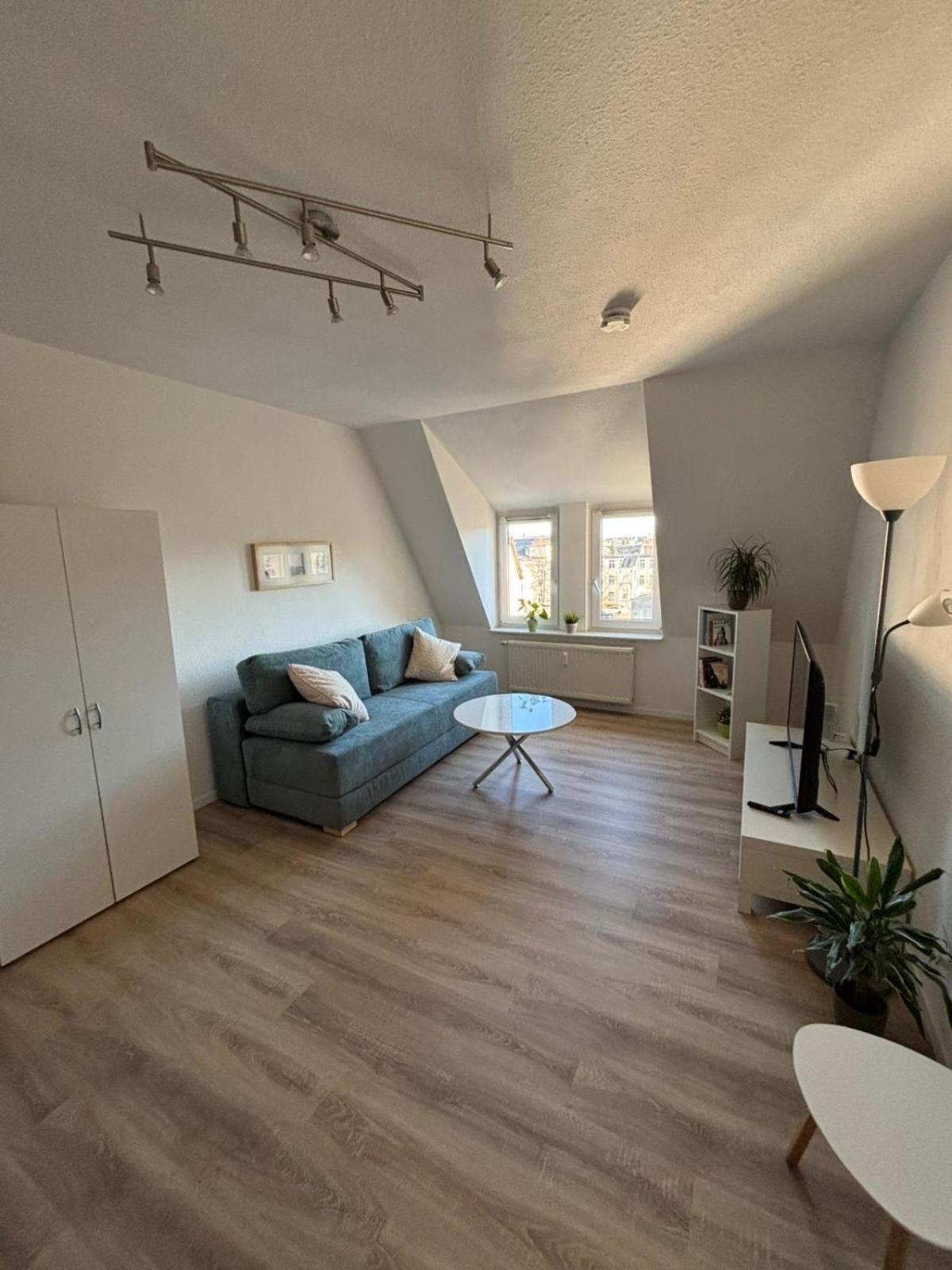 1 Raum Dachgeschosswohnung In Ruhiger Lage Limabach - Oberfrohna エクステリア 写真